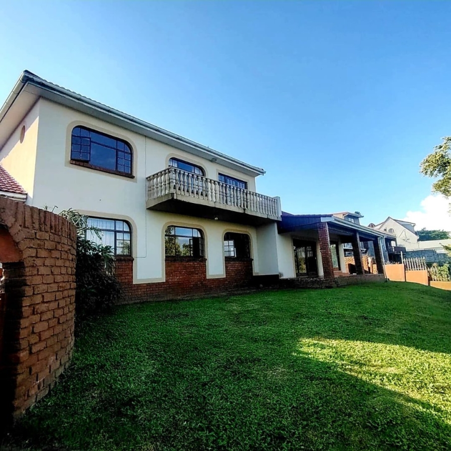 6 Bedroom Property for Sale in Baysville Eastern Cape